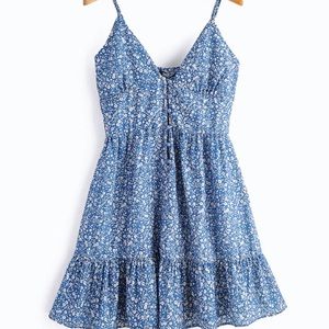 SOLD!🎉 Blue Floral Sundress NWOT!!!!!